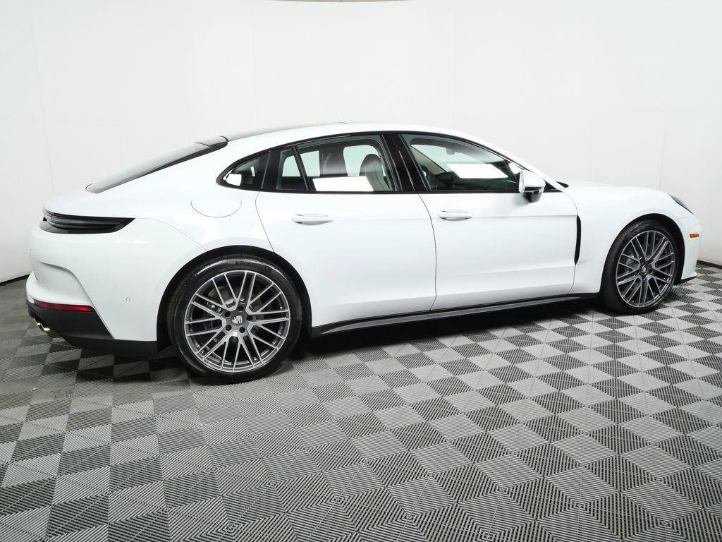 New 2026 Porsche Panamera 4 AWD/4WD image 32