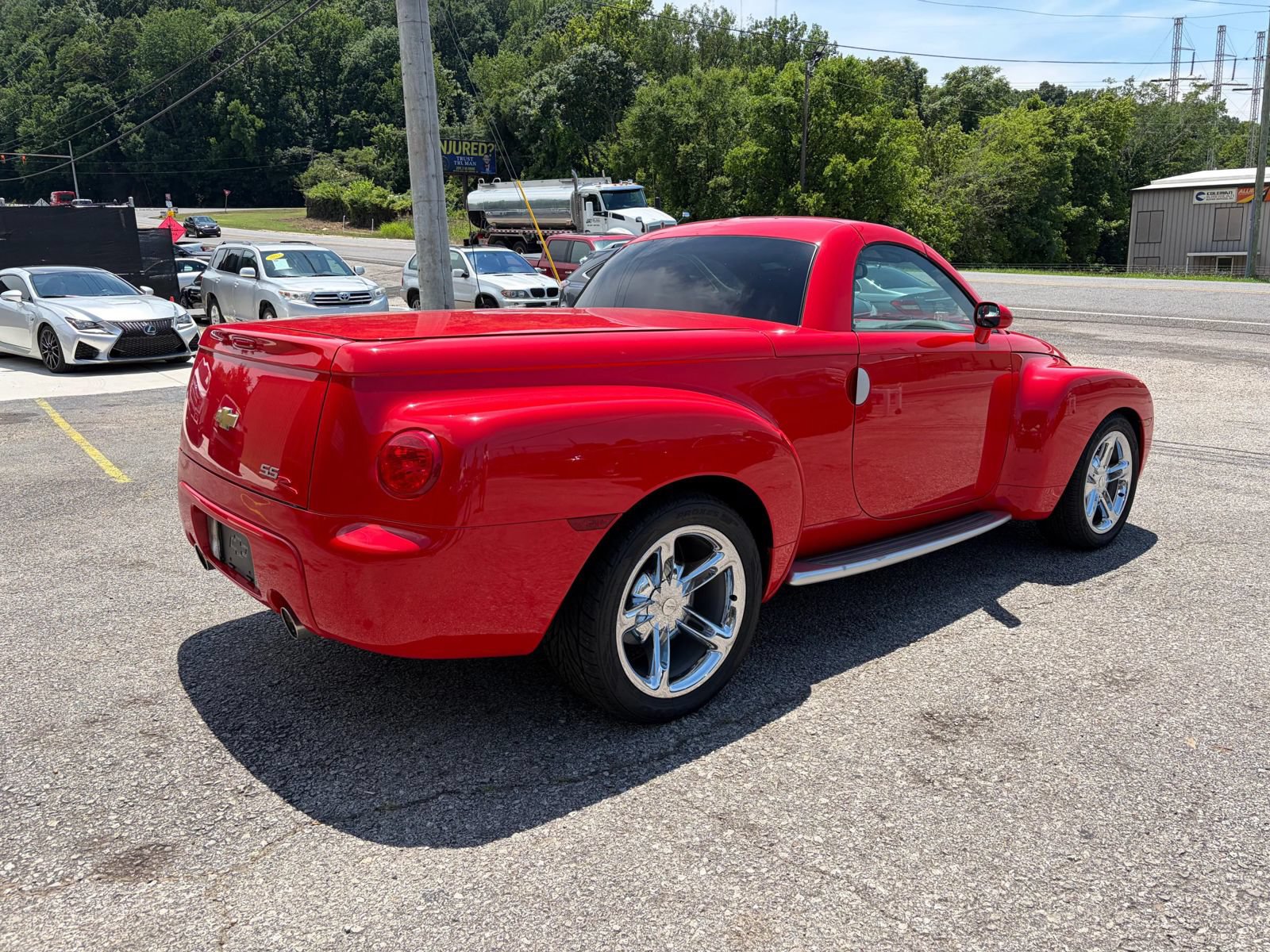 Used 2005 Chevrolet SSR w/ Preferred Equipment Group RWD image 5