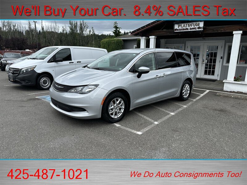 Used 2022 Chrysler Voyager LX