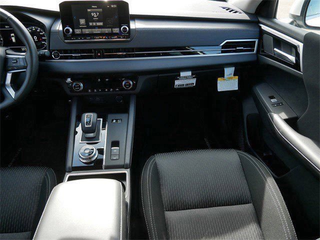 Used 2025 Mitsubishi Outlander ES AWD/4WD image 12
