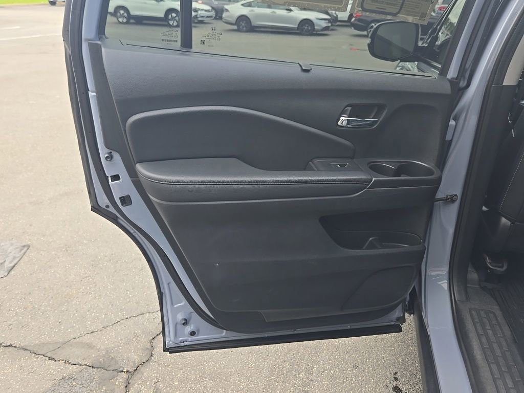 Used 2022 Honda Pilot Elite image 27