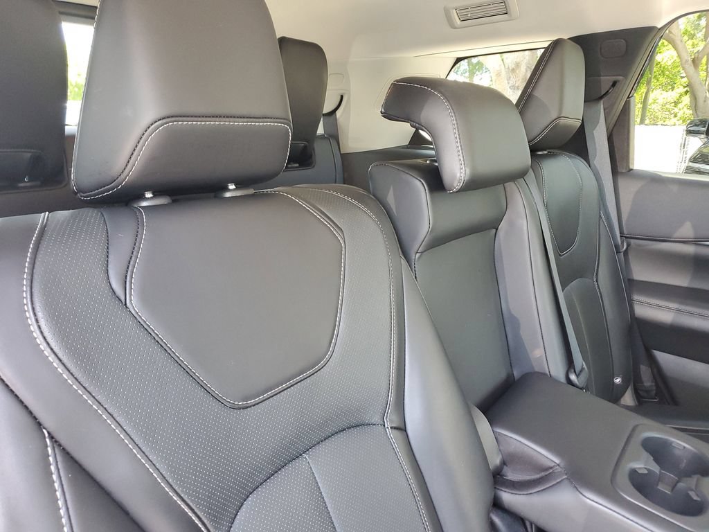 Used 2023 INFINITI QX60 Pure AWD/4WD image 25