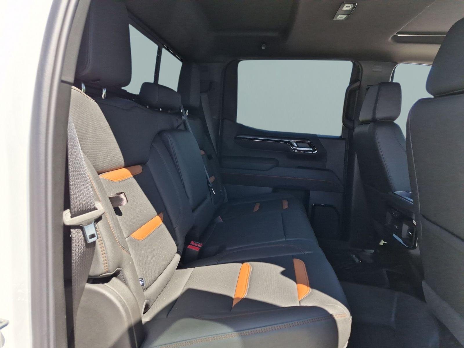 New 2026 GMC Sierra 1500 AT4 w/ Technology Package AWD/4WD image 27