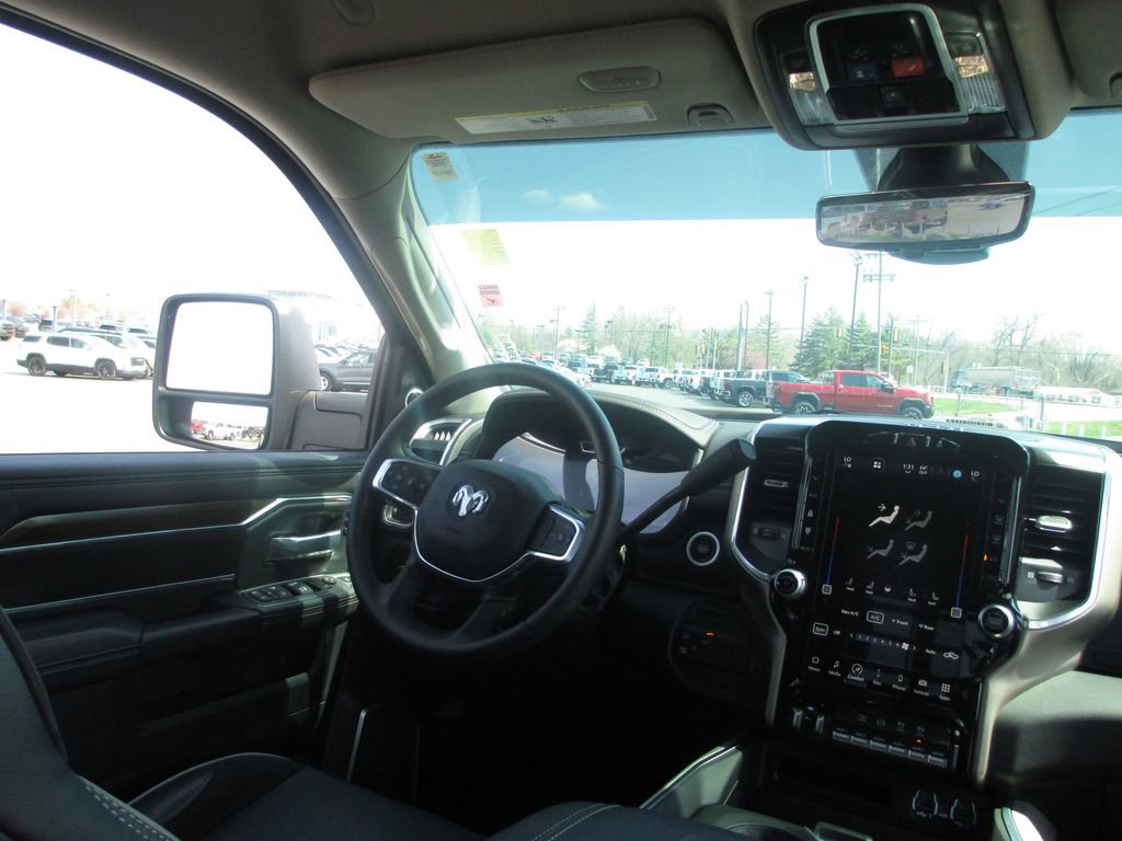 Used 2024 RAM 4500 Laramie AWD/4WD image 25