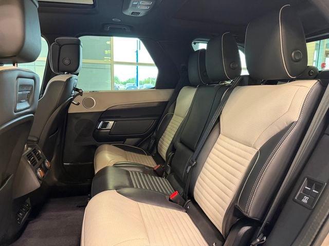 Used 2021 Land Rover Discovery HSE R-Dynamic AWD/4WD image 21