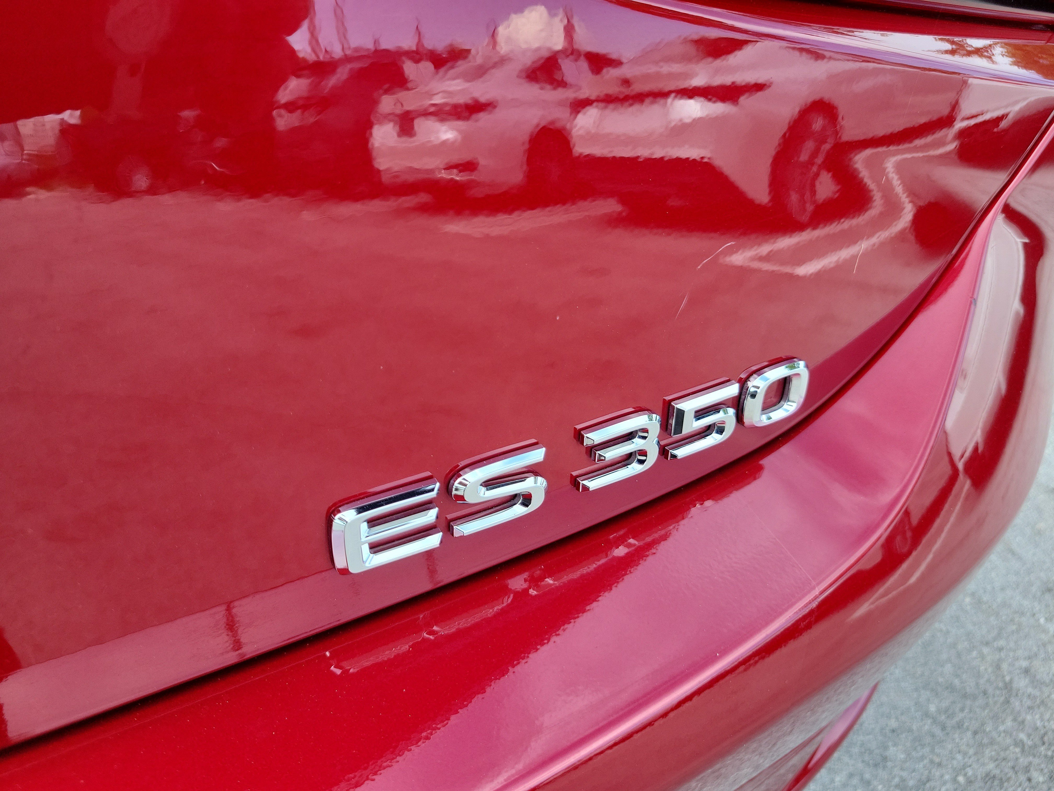 Used 2024 Lexus ES 350 w/ Premium Package FWD image 8