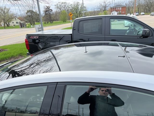 Used 2024 Toyota Prius XLE image 6