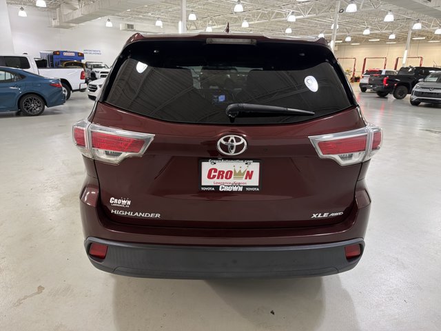 Used 2014 Toyota Highlander XLE AWD/4WD image 6