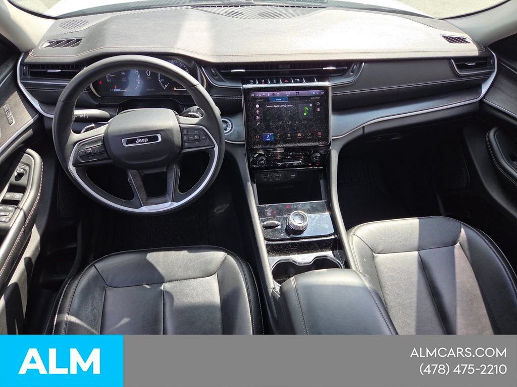 Used 2023 Jeep Grand Cherokee Limited AWD/4WD image 10