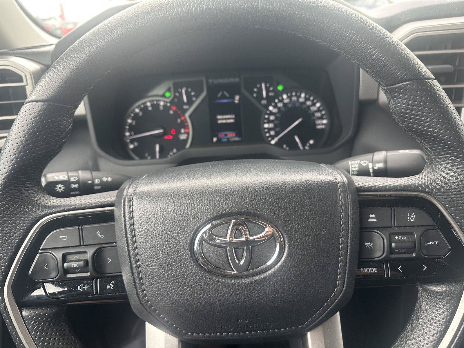 Used 2023 Toyota Tundra Limited AWD/4WD image 12