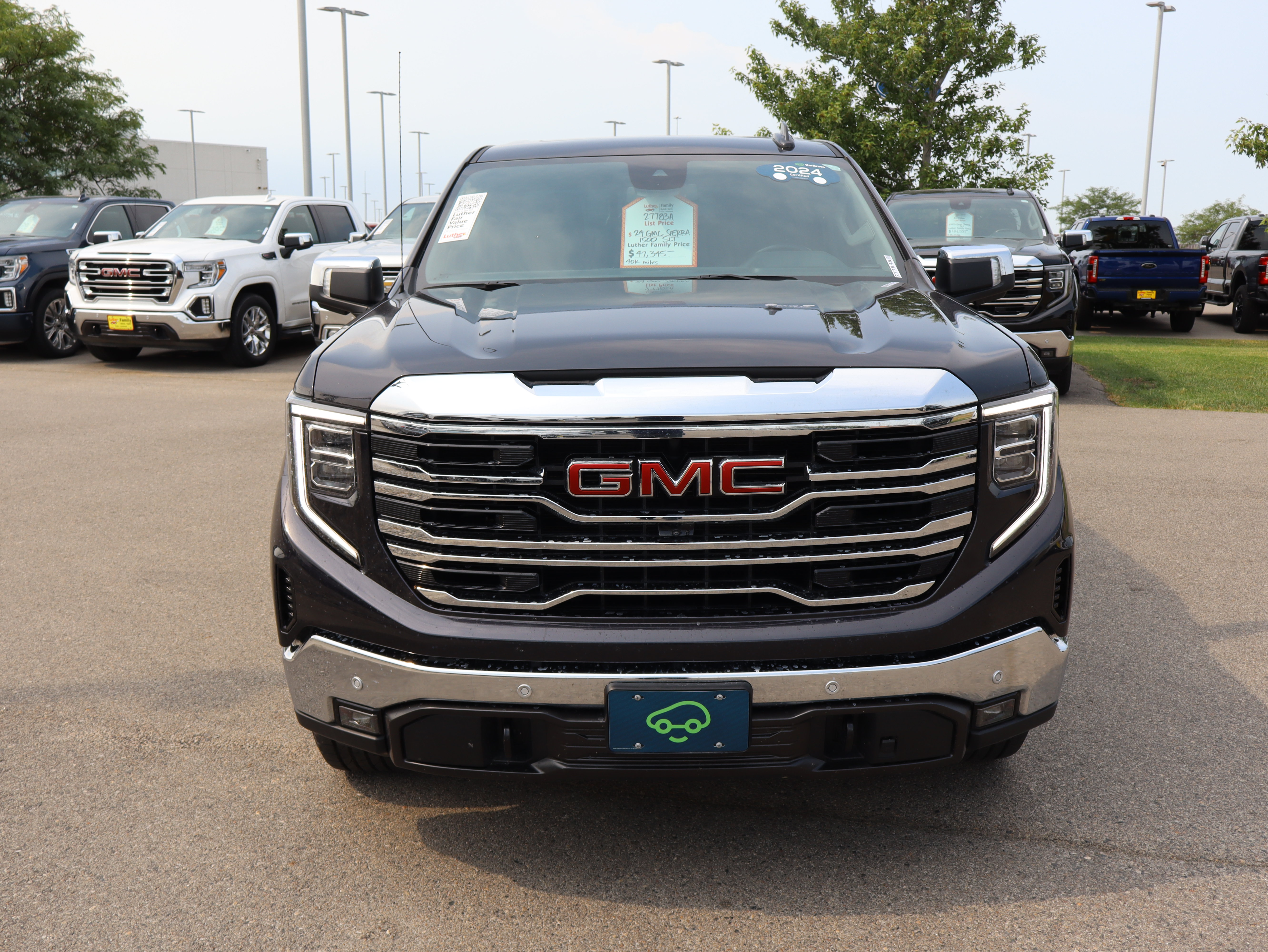 Certified 2024 GMC Sierra 1500 SLT w/ SLT Premium Plus Package AWD/4WD image 2