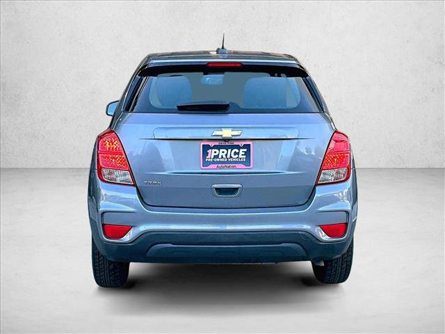 Used 2020 Chevrolet Trax LS FWD image 4