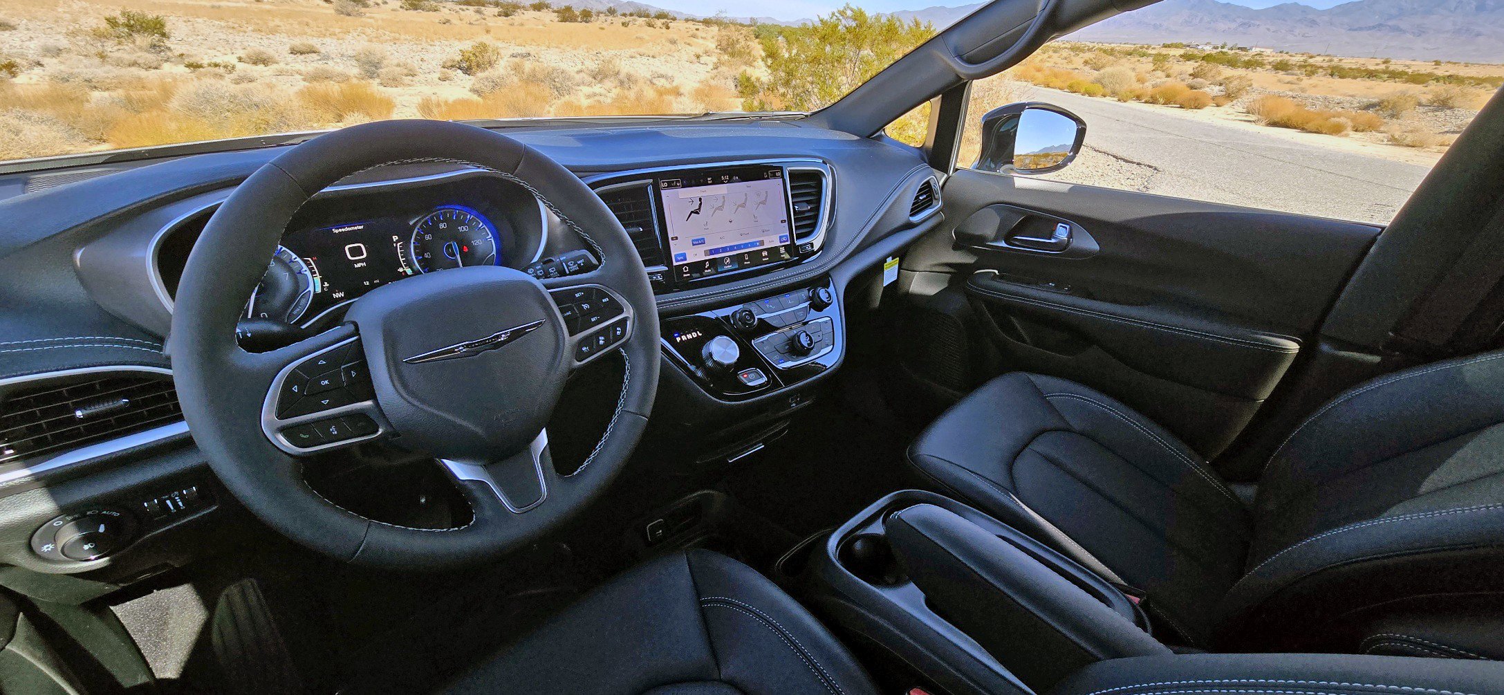 New 2026 Chrysler Pacifica Select image 8