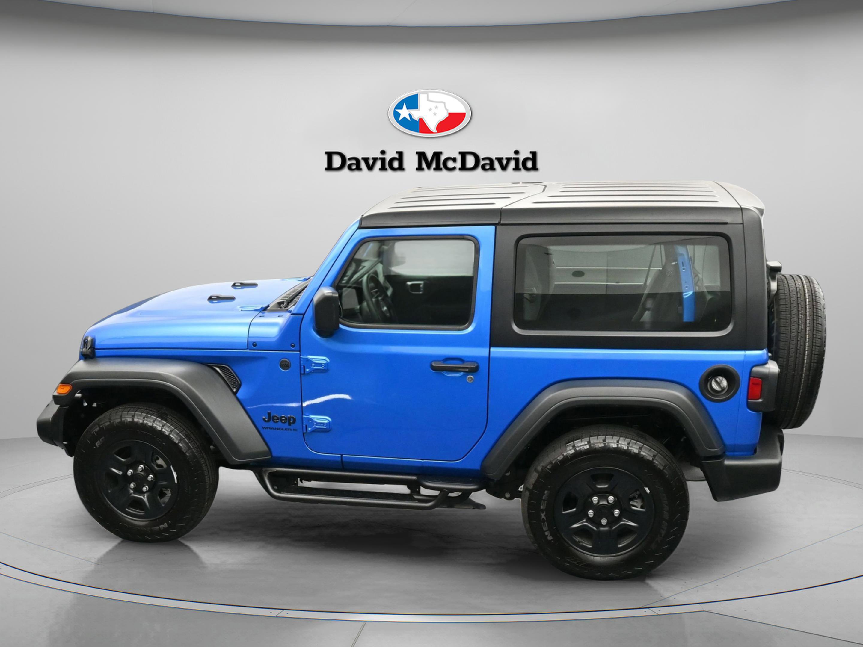 Used 2025 Jeep Wrangler Sport image 8