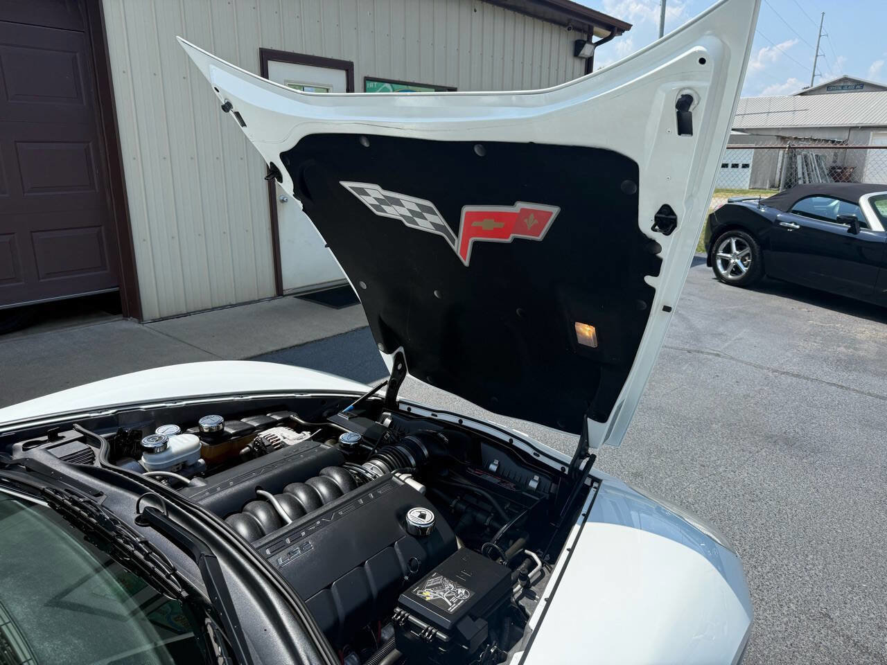 Used 2006 Chevrolet Corvette Convertible w/ Preferred Equipment Group image 59