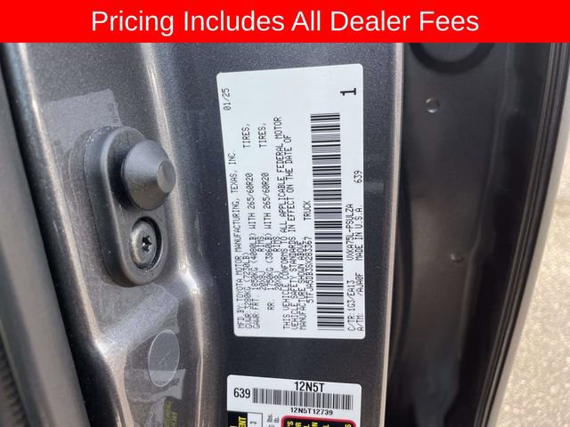 Used 2025 Toyota Tundra Limited AWD/4WD image 36