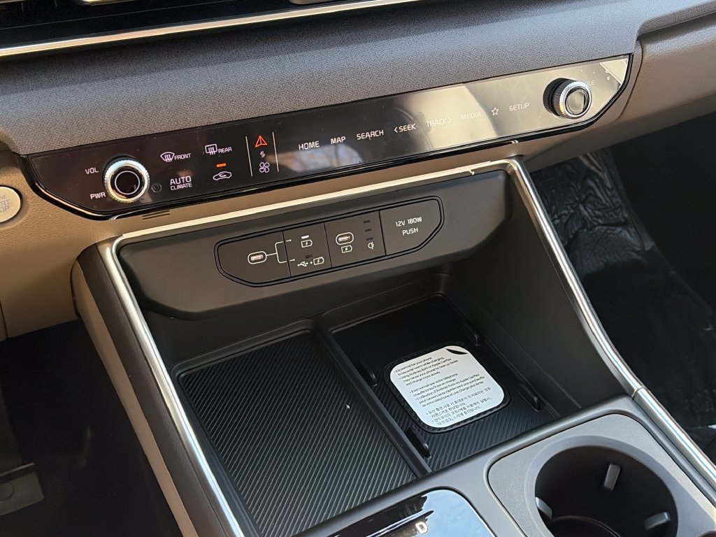 New 2027 Kia Carnival EX FWD image 21