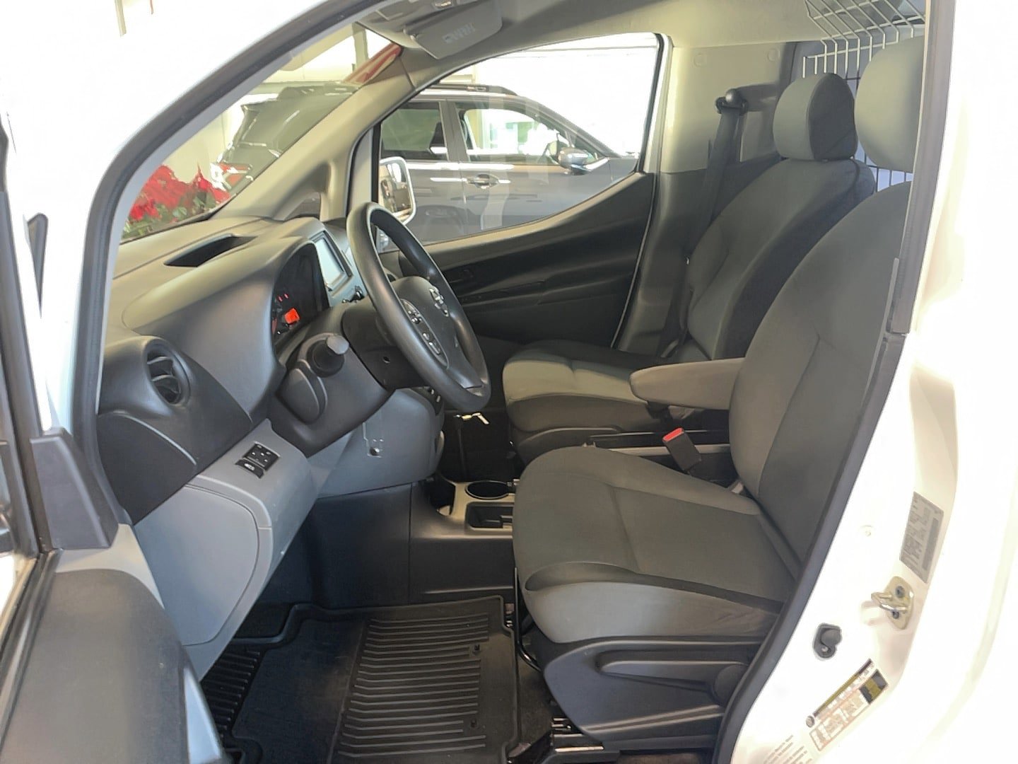 Used 2021 Nissan NV200 SV image 3