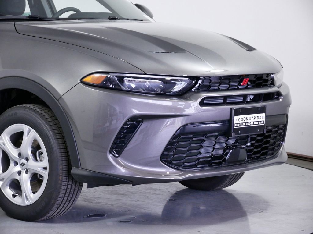 Certified 2024 Dodge Hornet GT image 3