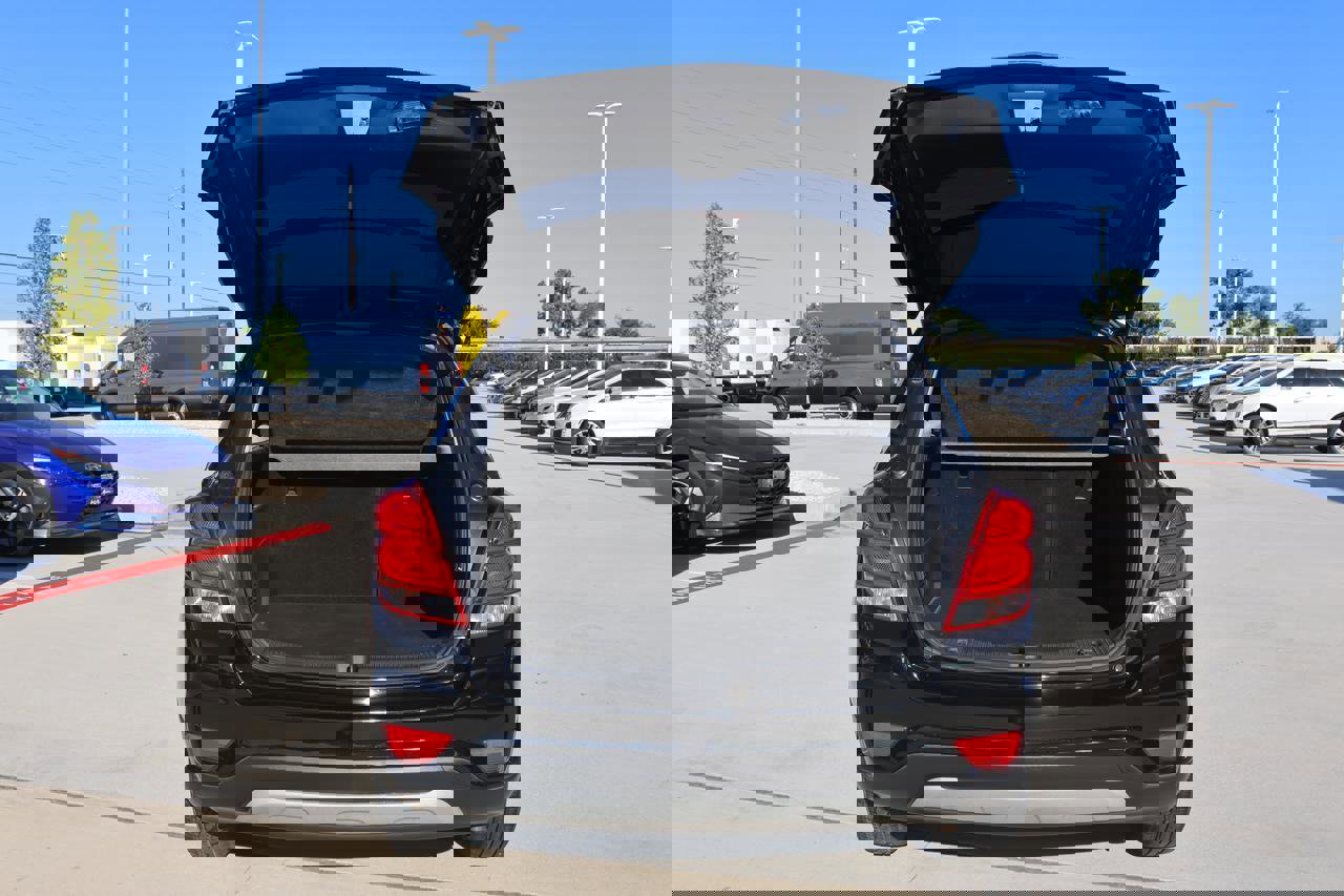 Used 2020 Chevrolet Trax LT image 9