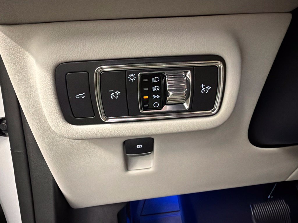 New 2026 Lincoln Nautilus Reserve AWD/4WD image 27