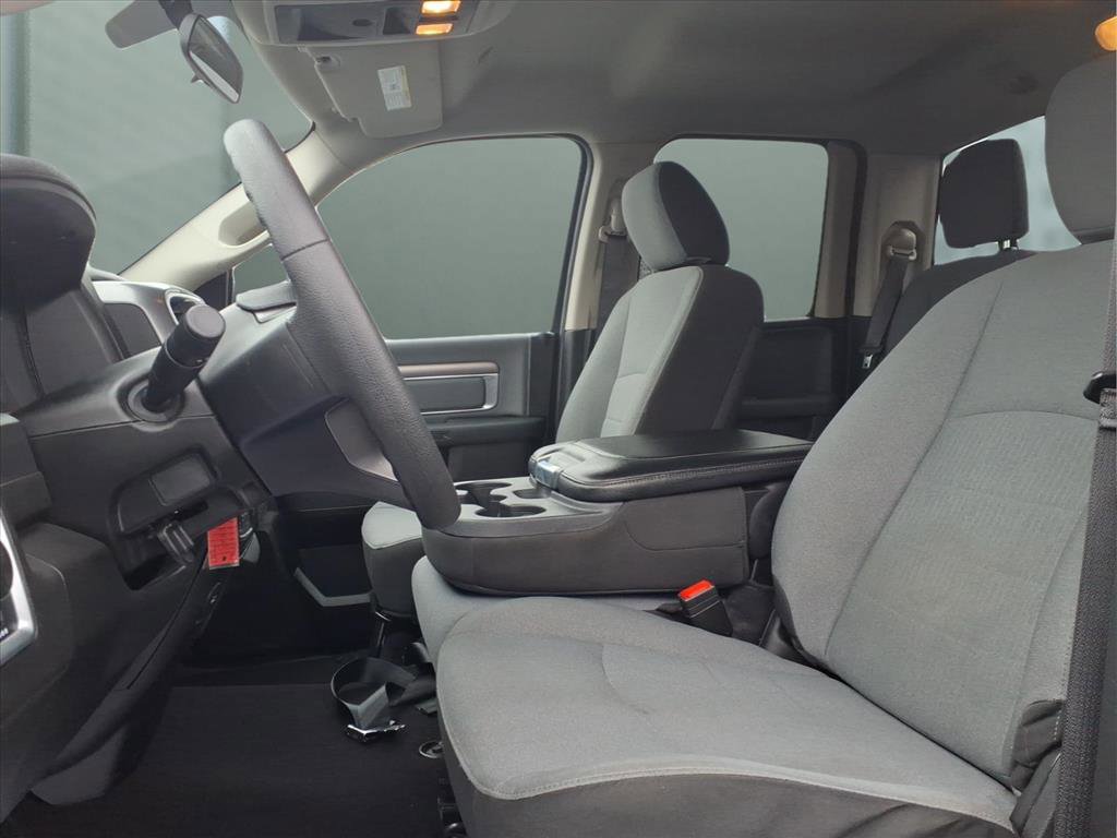 Used 2024 RAM 1500 Classic SLT image 18