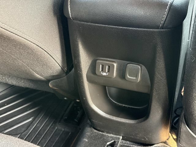 Used 2019 Chevrolet Colorado LT w/ LT Convenience Package RWD image 14