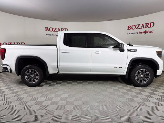 Used 2024 GMC Sierra 1500 AT4 w/ Technology Package AWD/4WD image 17