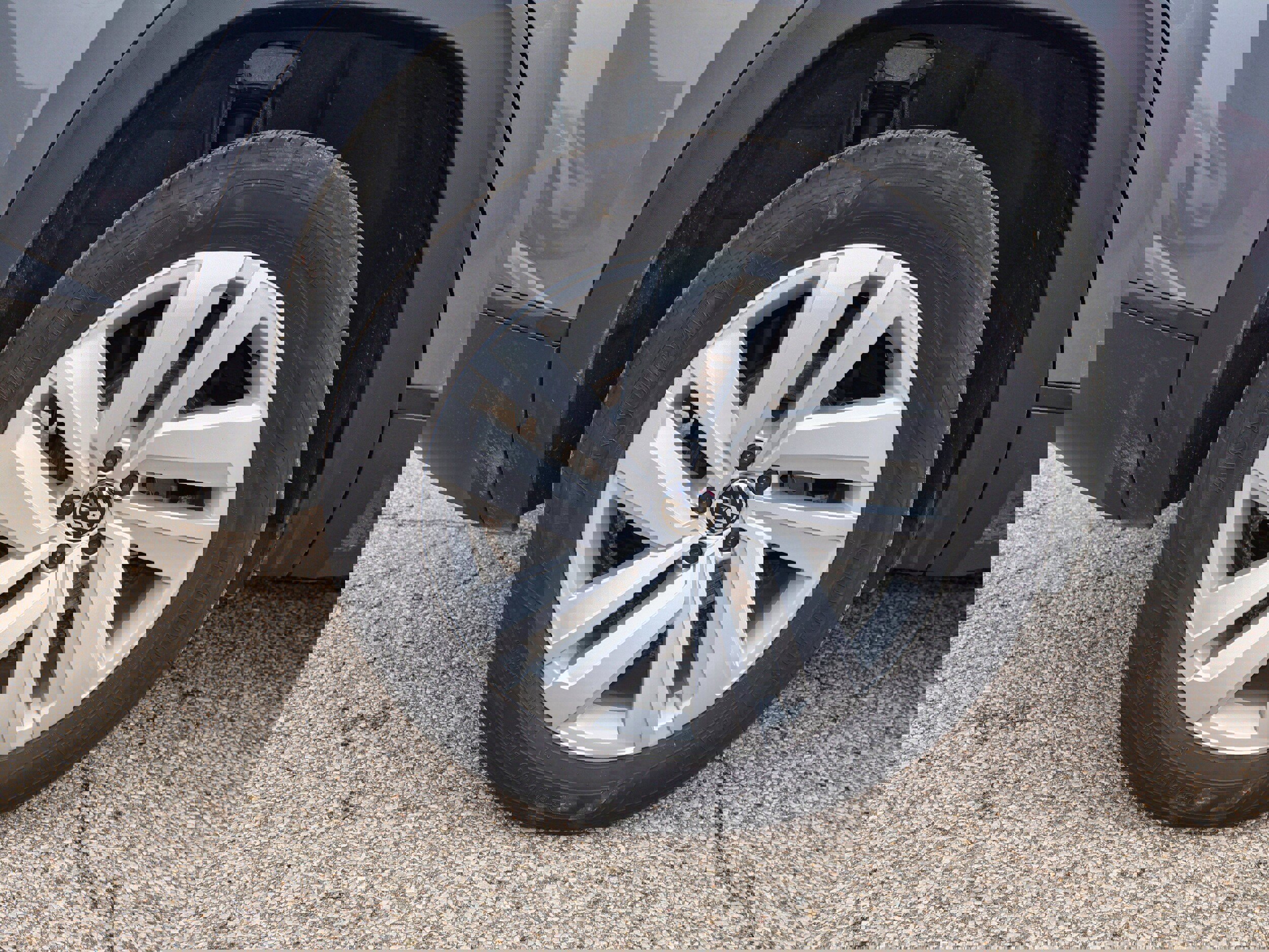 Used 2023 Volkswagen Atlas Cross Sport SE image 26