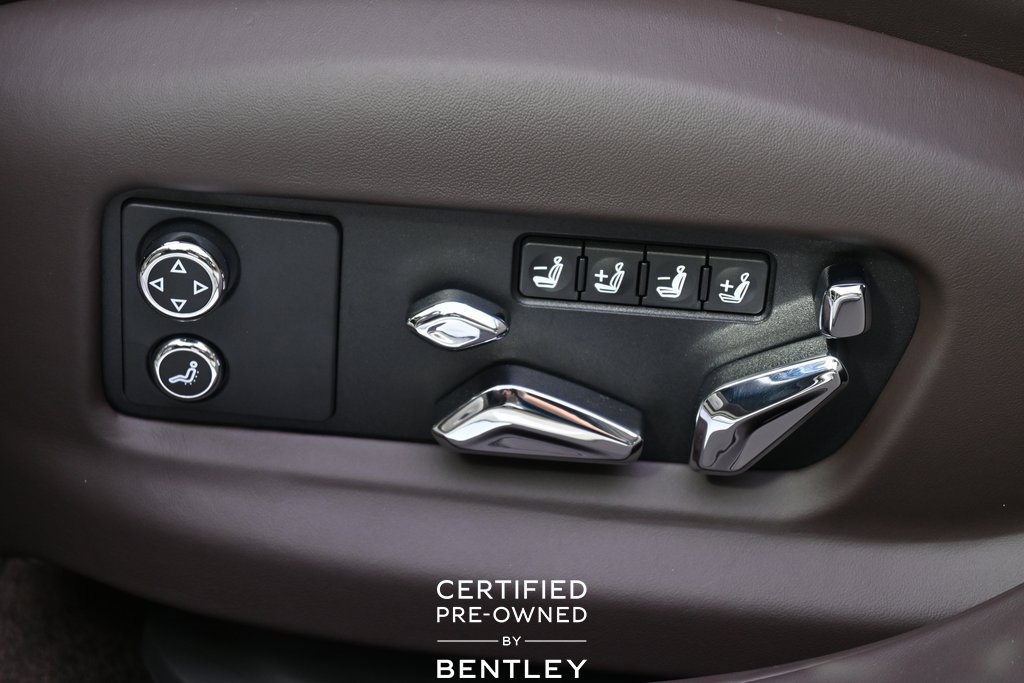 Used 2024 Bentley Flying Spur V8 image 15
