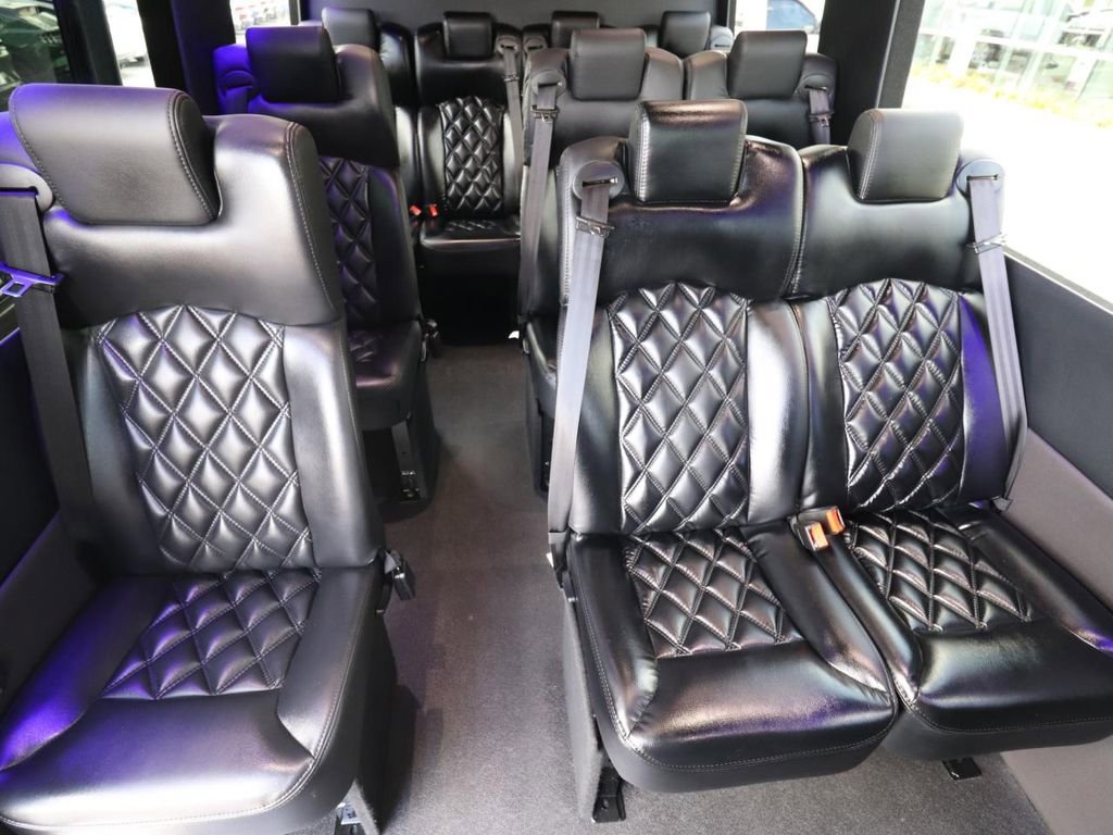 Used 2022 Mercedes-Benz Sprinter 4500 w/ Parking Package image 18