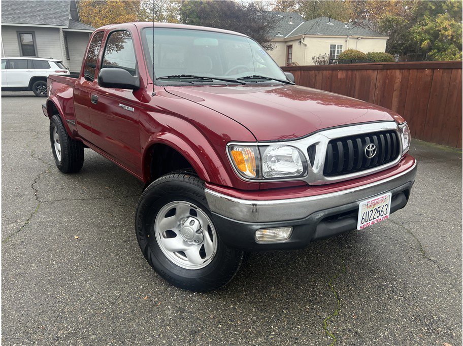 Used 2002 Toyota Tacoma PreRunner image 1