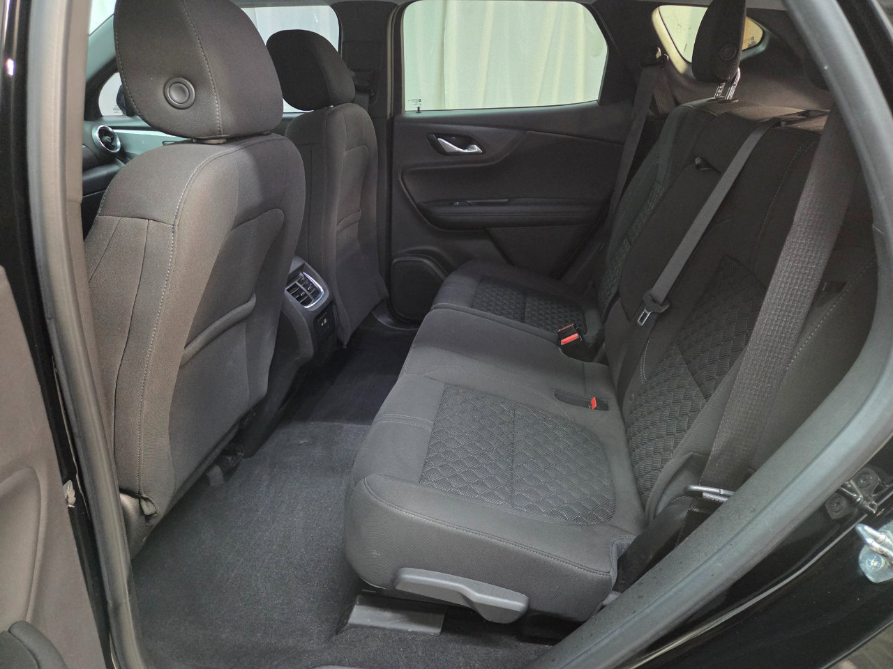 Used 2019 Chevrolet Blazer LT image 18