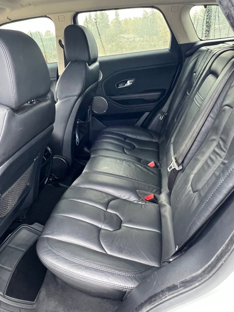 Used 2012 Land Rover Range Rover Evoque Pure image 28