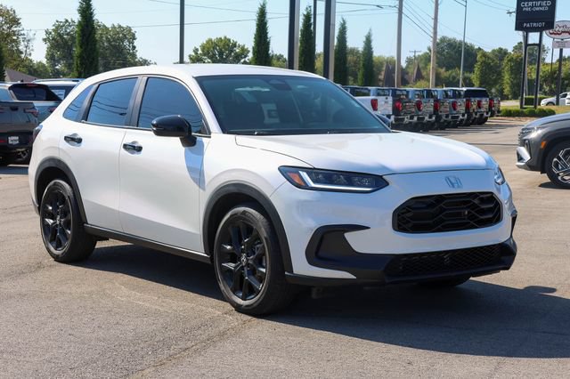 Used 2024 Honda HR-V Sport image 1