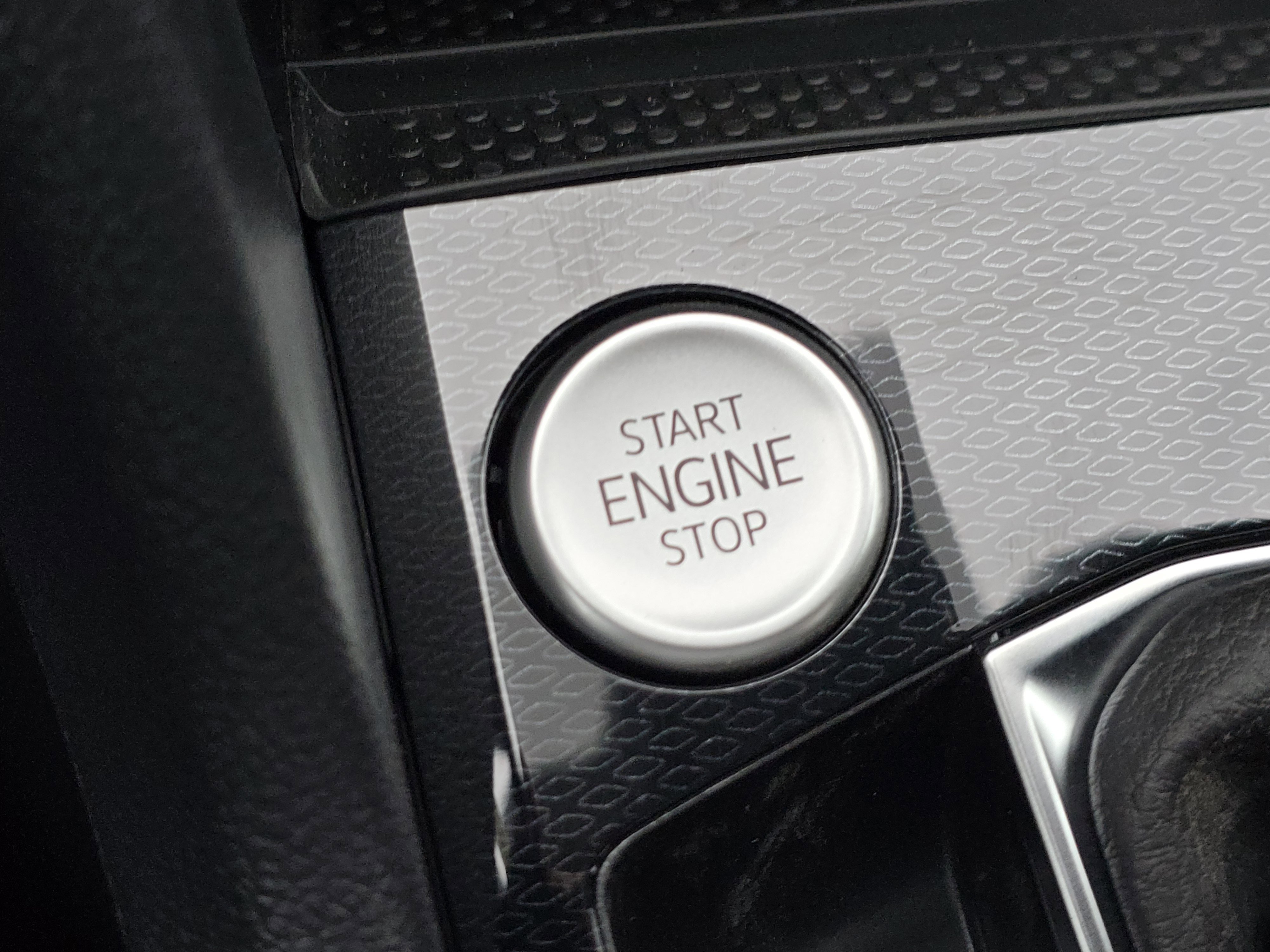 New 2026 Volkswagen Taos SE AWD/4WD image 24