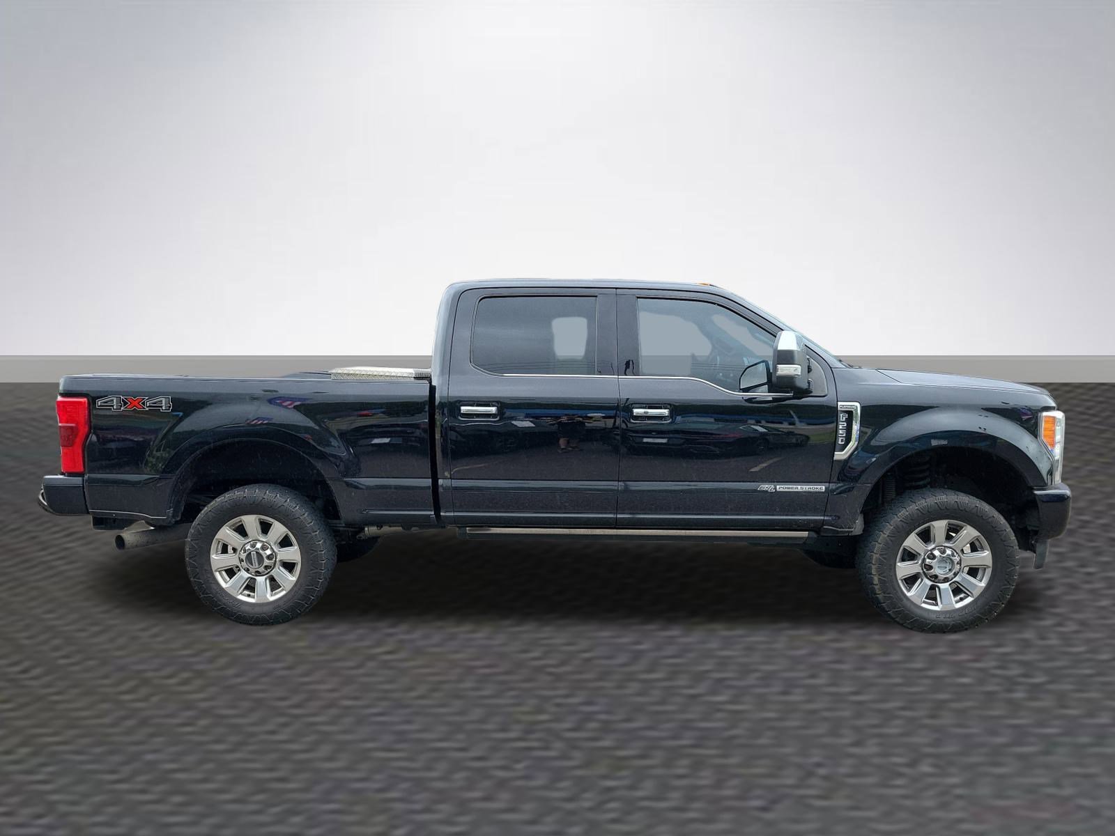 Used 2019 Ford F250 Platinum image 4