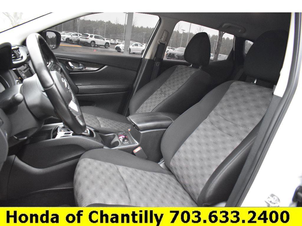 Used 2021 Nissan Rogue Sport SV image 21