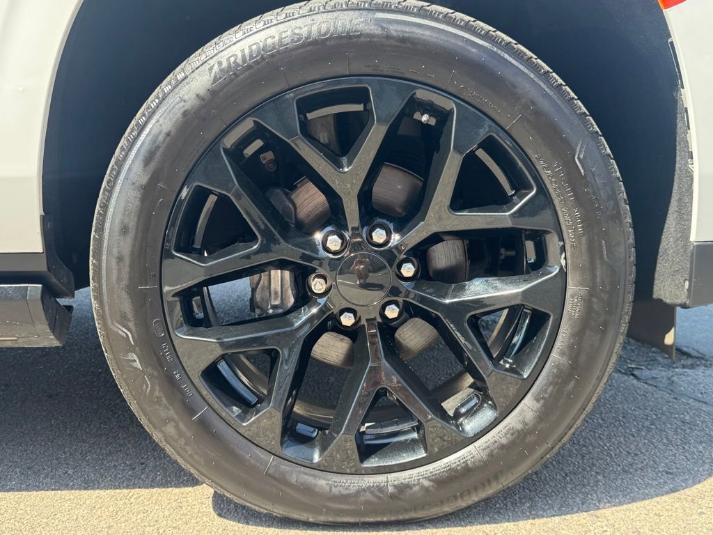 Used 2021 GMC Yukon XL Denali w/ Denali Ultimate Package RWD image 15