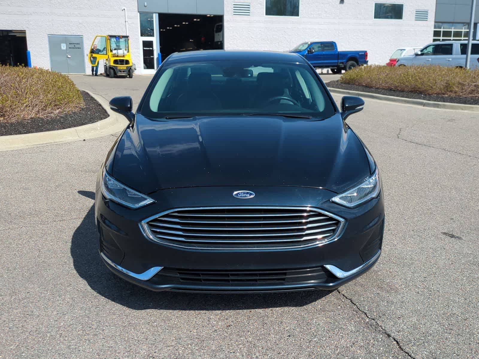 Used 2020 Ford Fusion SEL FWD image 3