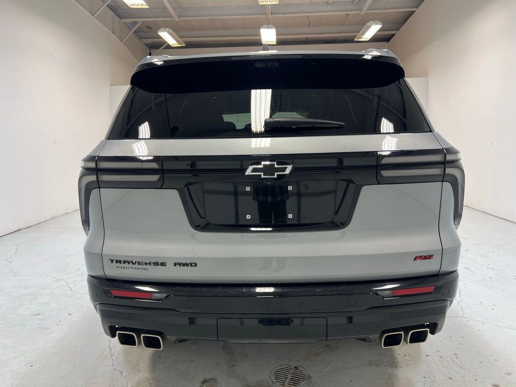 Used 2024 Chevrolet Traverse RS image 10