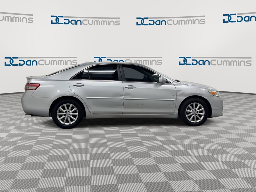 Used 2011 Toyota Camry XLE w/ XLE Extra-Value Pkg #2 image 9