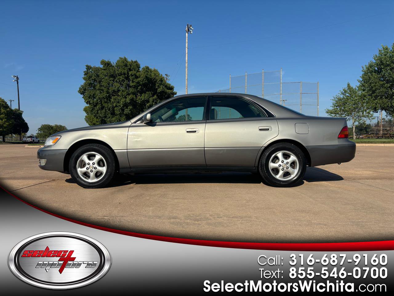 Used 1999 Lexus ES 330 image 1