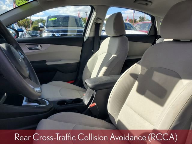 Used 2022 Kia Forte LXS w/ LXS Technology Package image 13