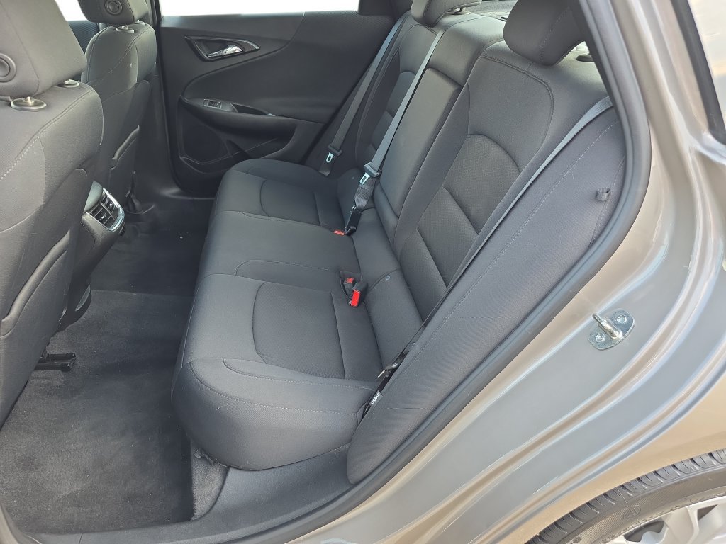 Used 2022 Chevrolet Malibu LT FWD image 12