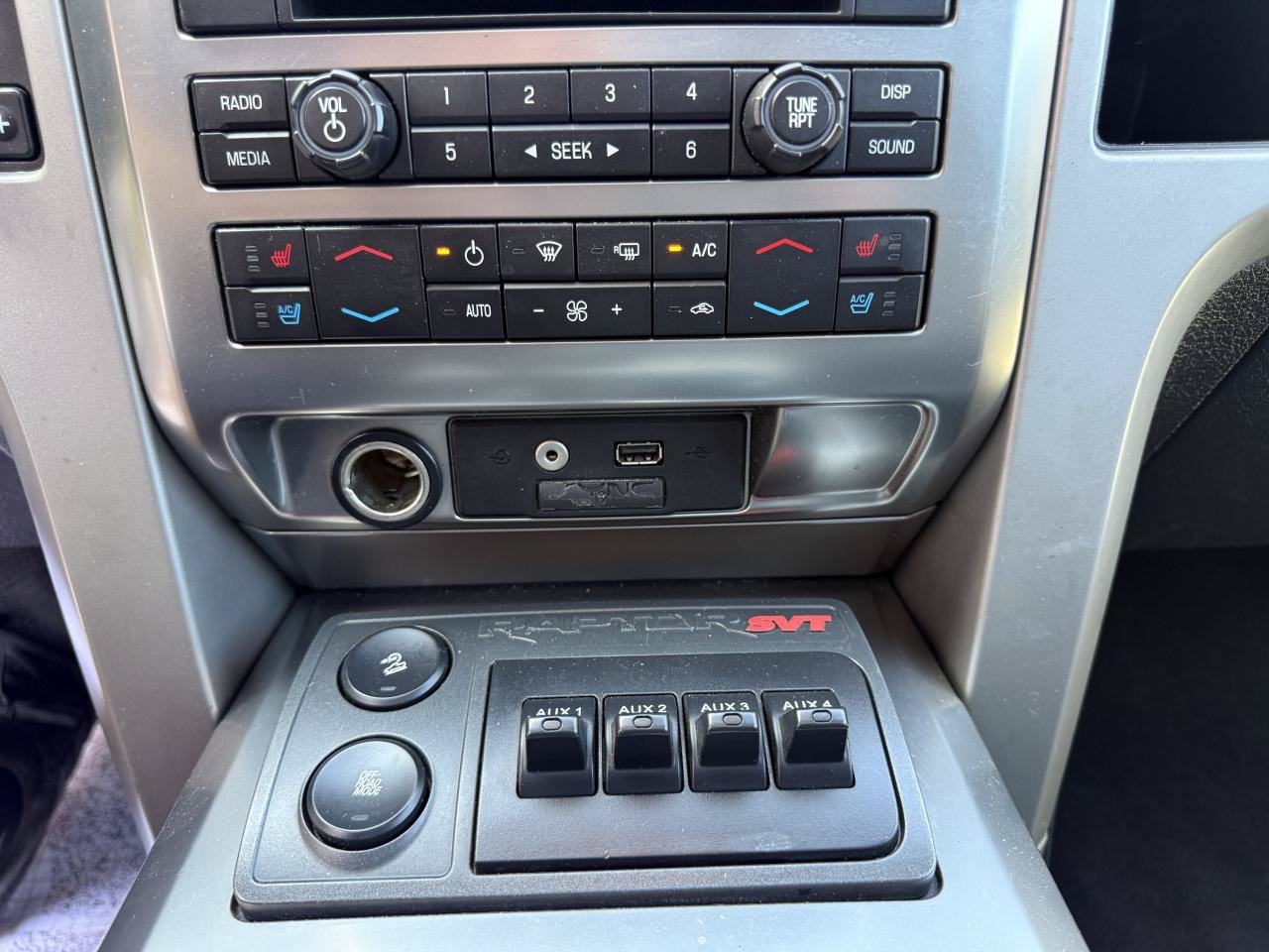 Used 2012 Ford F150 Raptor w/ Raptor Luxury Pkg AWD/4WD image 26