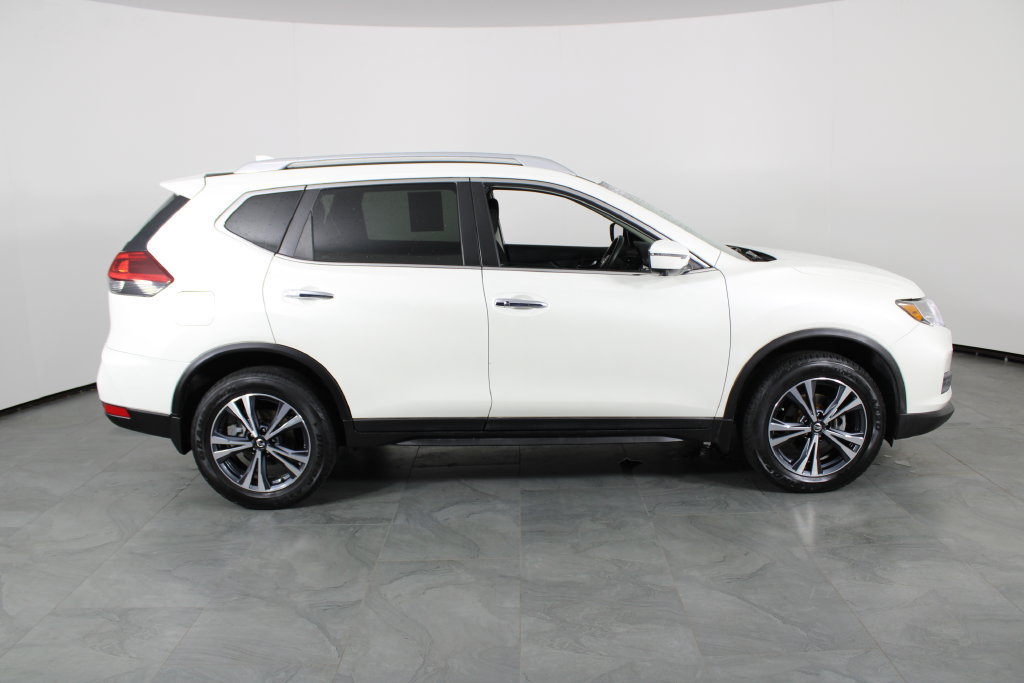 Certified 2020 Nissan Rogue SV w/ Premium Package AWD/4WD image 12