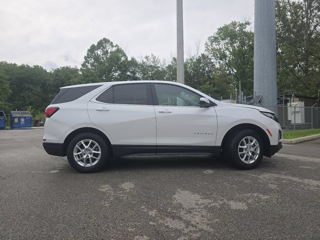 Used 2022 Chevrolet Equinox LT AWD/4WD image 17