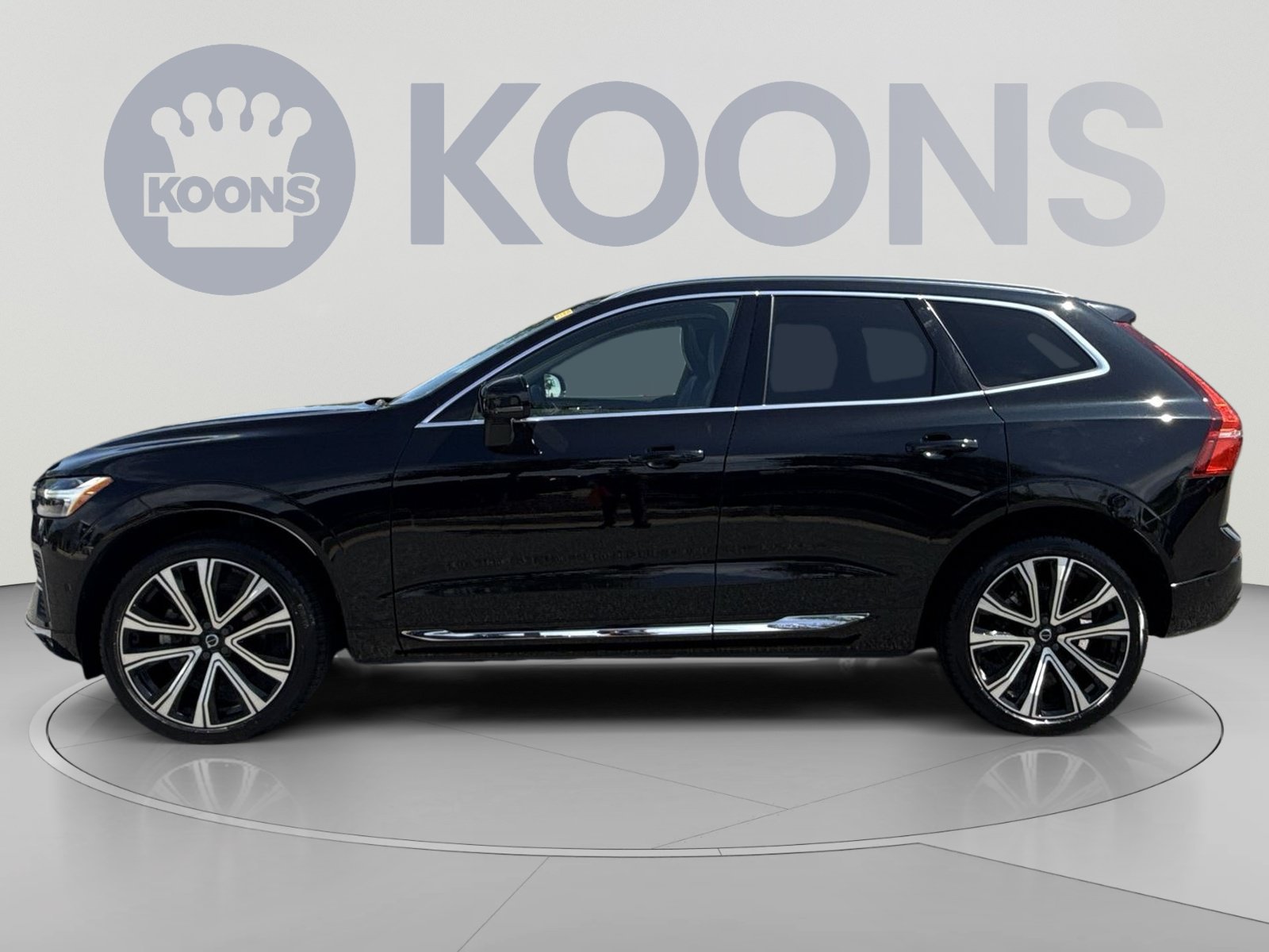 Certified 2023 Volvo XC60 B5 Ultimate w/ Climate Package AWD/4WD image 2