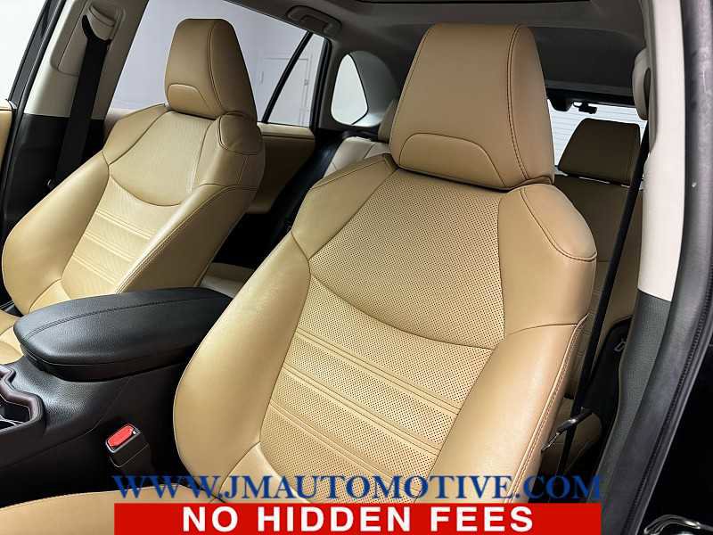 Used 2020 Toyota RAV4 Limited image 14